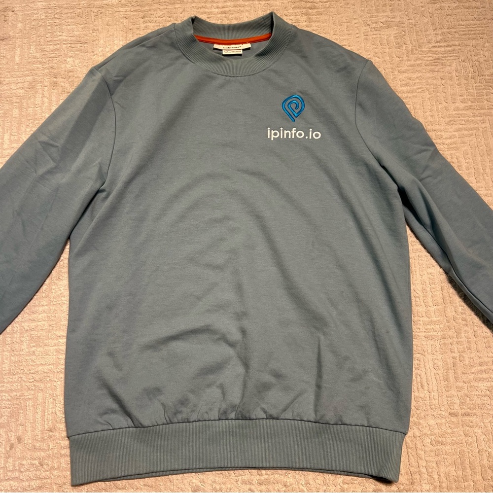 Icebreaker Men’s Central Long Sleeve Sweatshirt Size Medium Merino Wool Blend